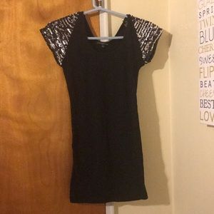 Scoop Neck Shirt size M sequin sleeves